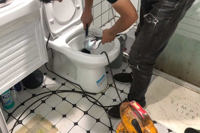 拉萨疏通下水道